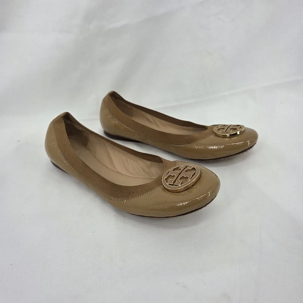 Tory Burch Caroline Ballet Flats s/n 36509 7M Camel color Patent Leather